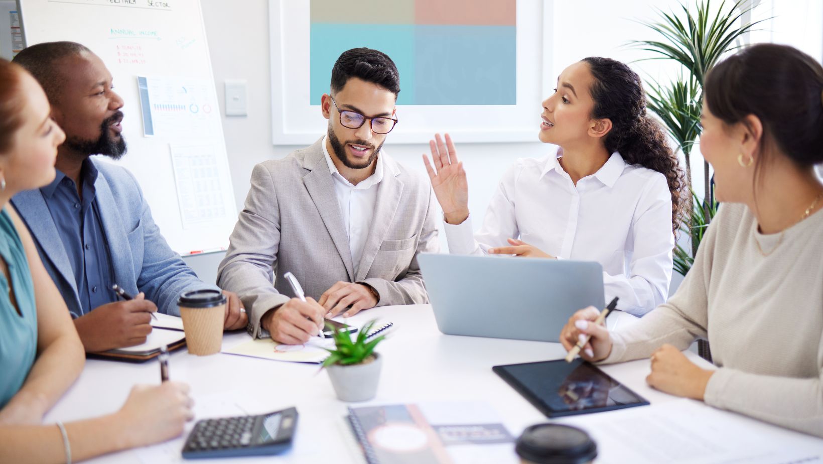 Elevate Your Startup with a Top Branding Agency: Key Strategies for Success